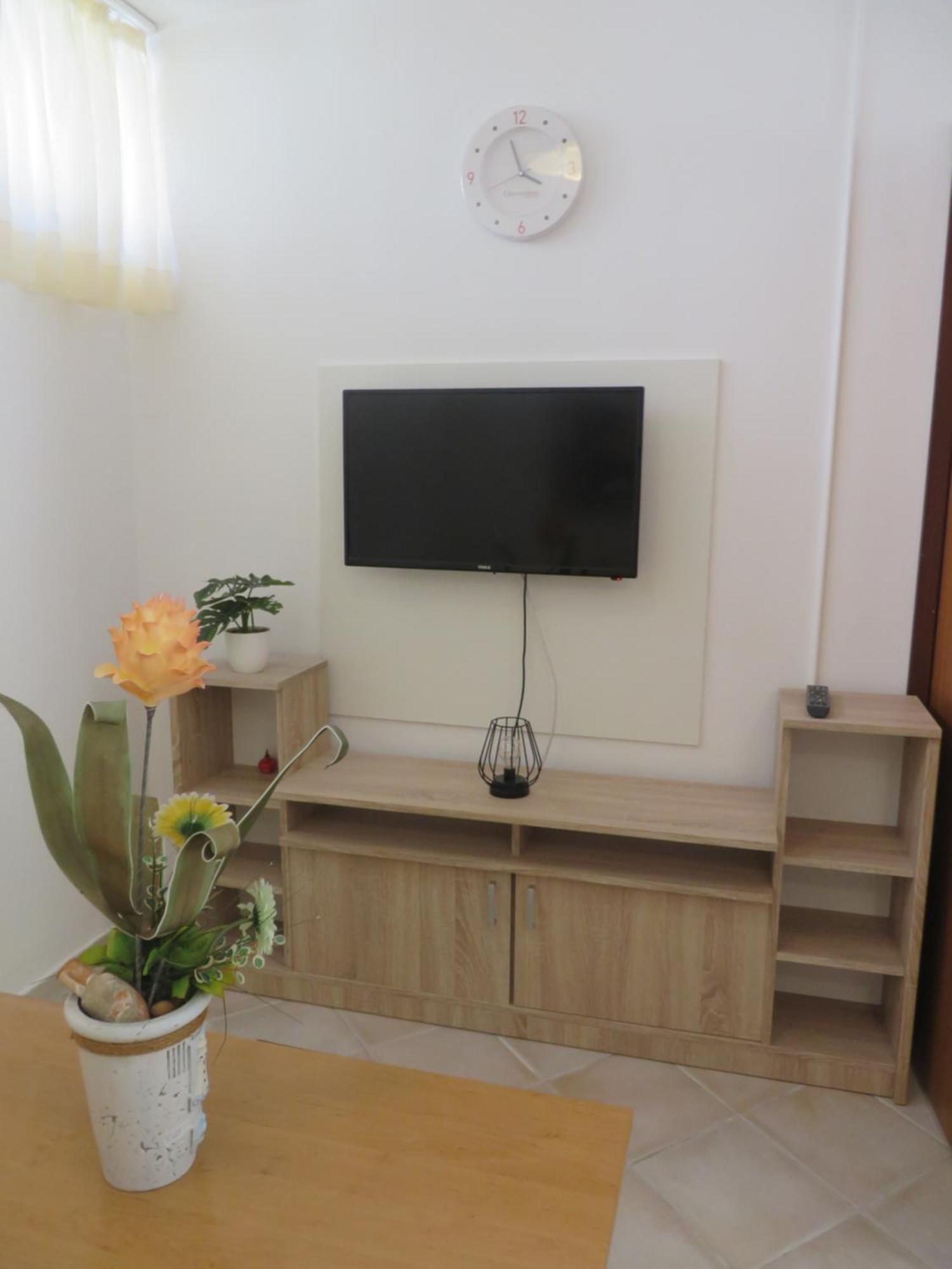 Soline Beach Apartments Biograd Na Moru Phòng bức ảnh